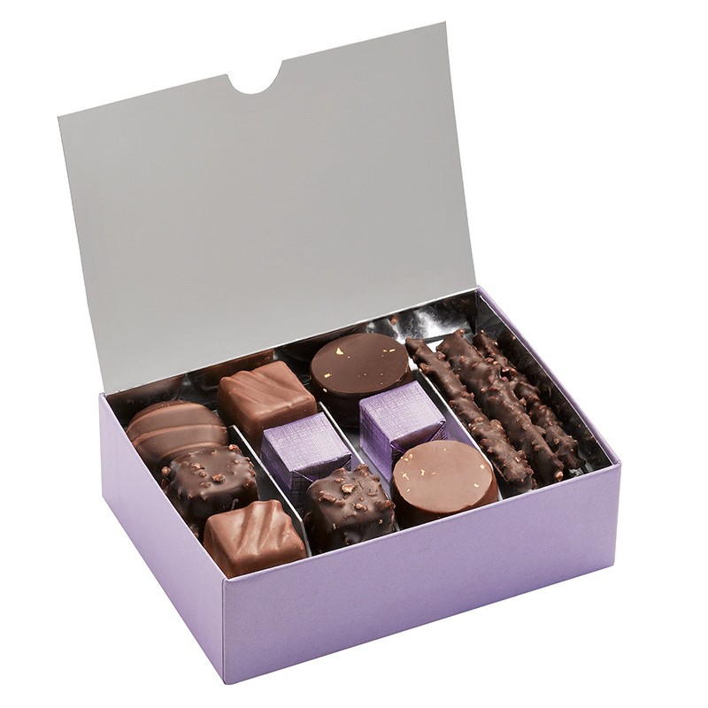 Ballotin Chocolats et Pralinés  - Boîte ouverte avec assortiment chocolats - Coffret cadeau chocolat - Chocolat à offrir