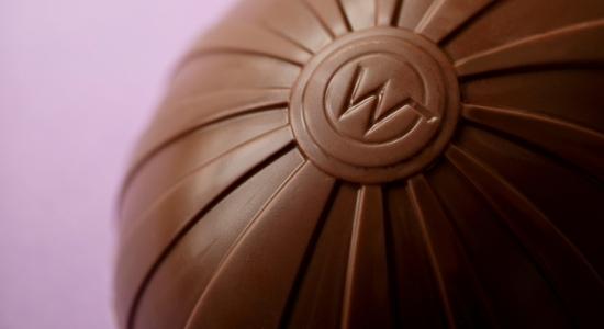 Oeufs de Pâques Surprise au Chocolat Moelleux - Les Chocomaniaks