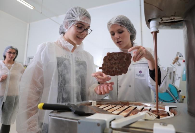 Sortie d'usine] Chocolats Weiss, la manufacture à la pointe du praliné